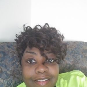 Meet your Posher, Valerie